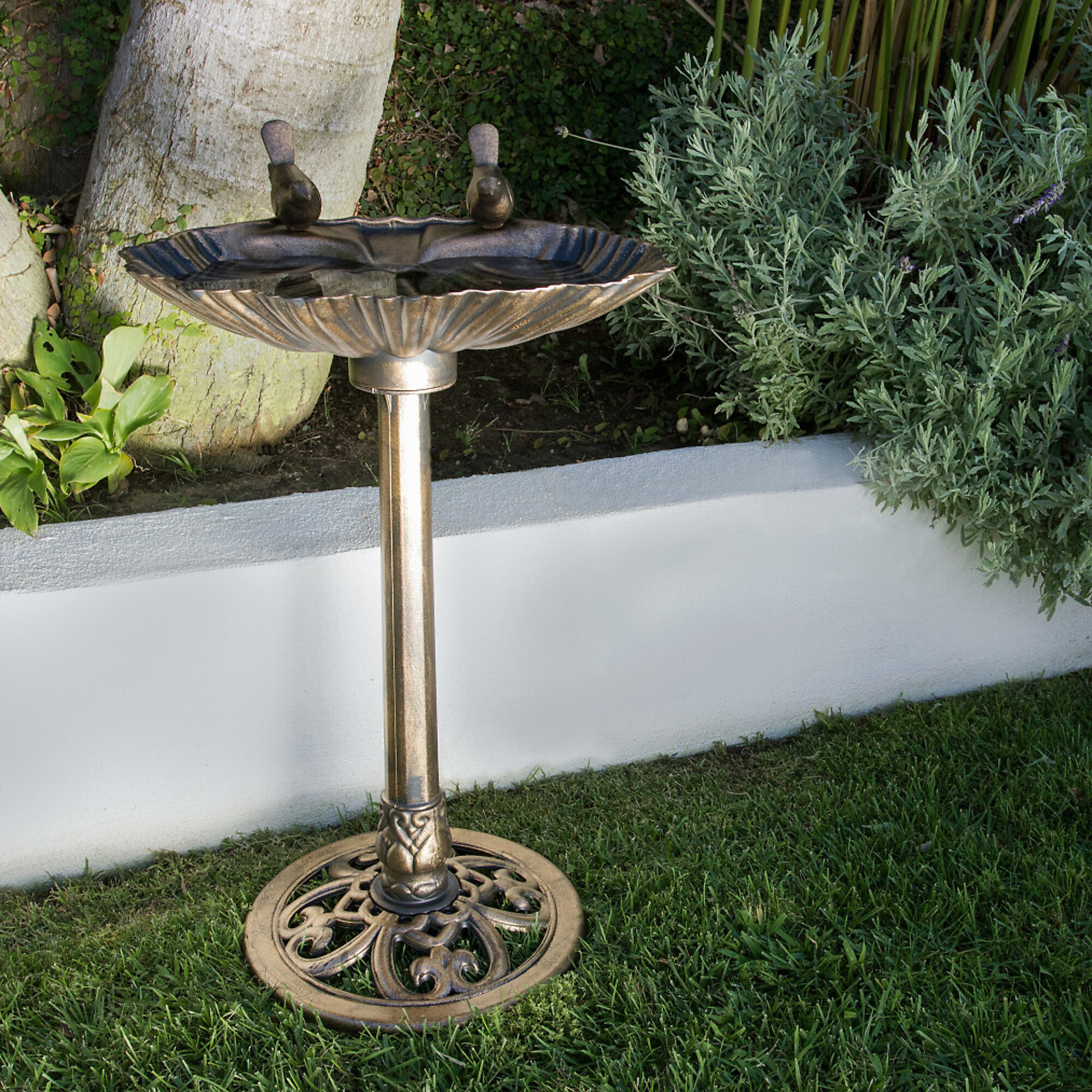 Alpine Corporation, Bronze Birdbath with 2 Birds, Model# TIZ122